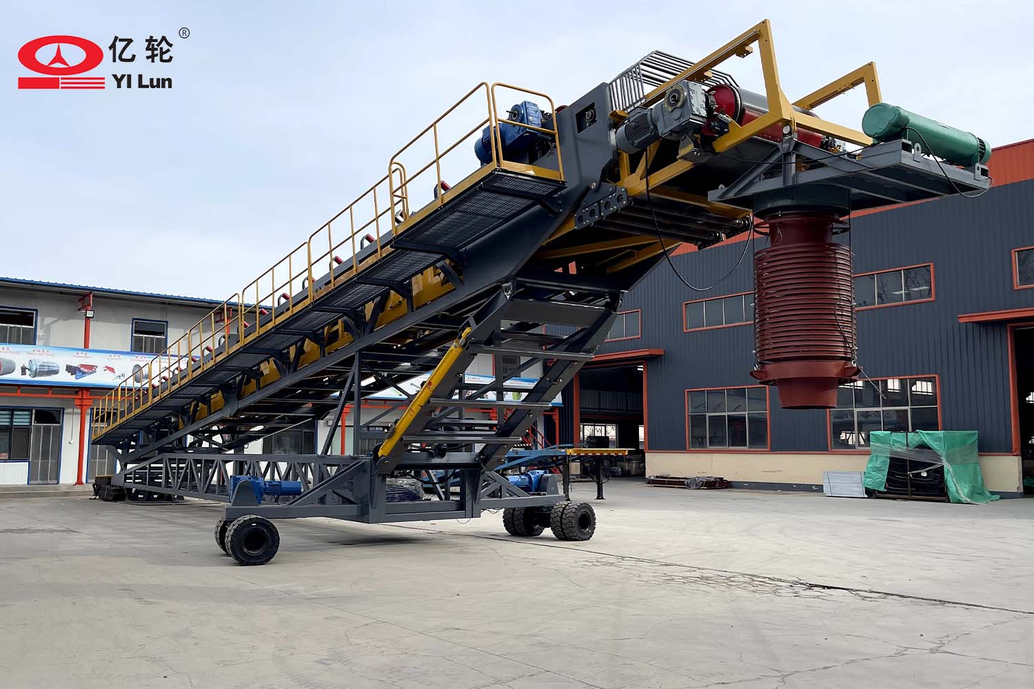 擺動堆料輸送機